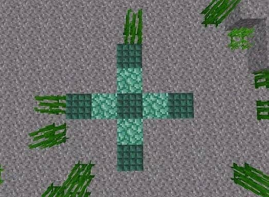 How to Make and Use a Conduit in Minecraft