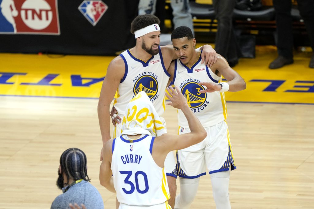 Klay Thompson gives a shield to Jordan Poole for getting Harsh Criticism for a Last-Minute slip