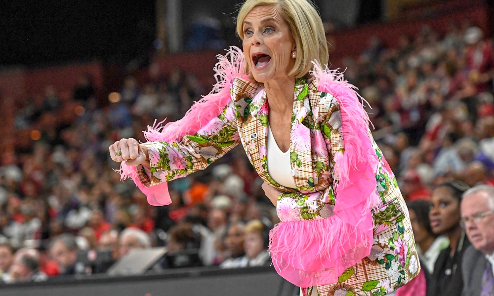 Twitter Roasts Kim Mulkey’s “Ridiculous” NCAA Tournament Outfit