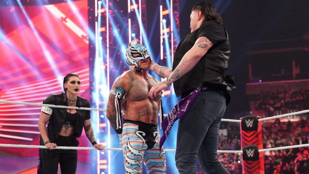 Rey Mysterio v/s Dominik Mysterio at WrestleMania 39