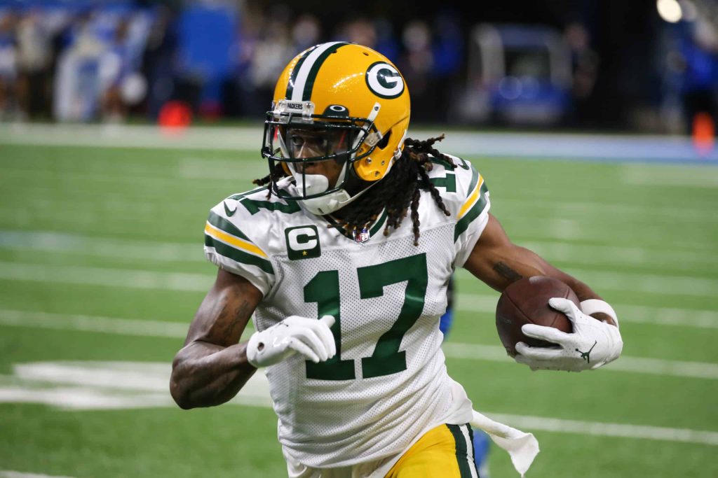 Assault charge against Raiders WR Davante Adams dropped