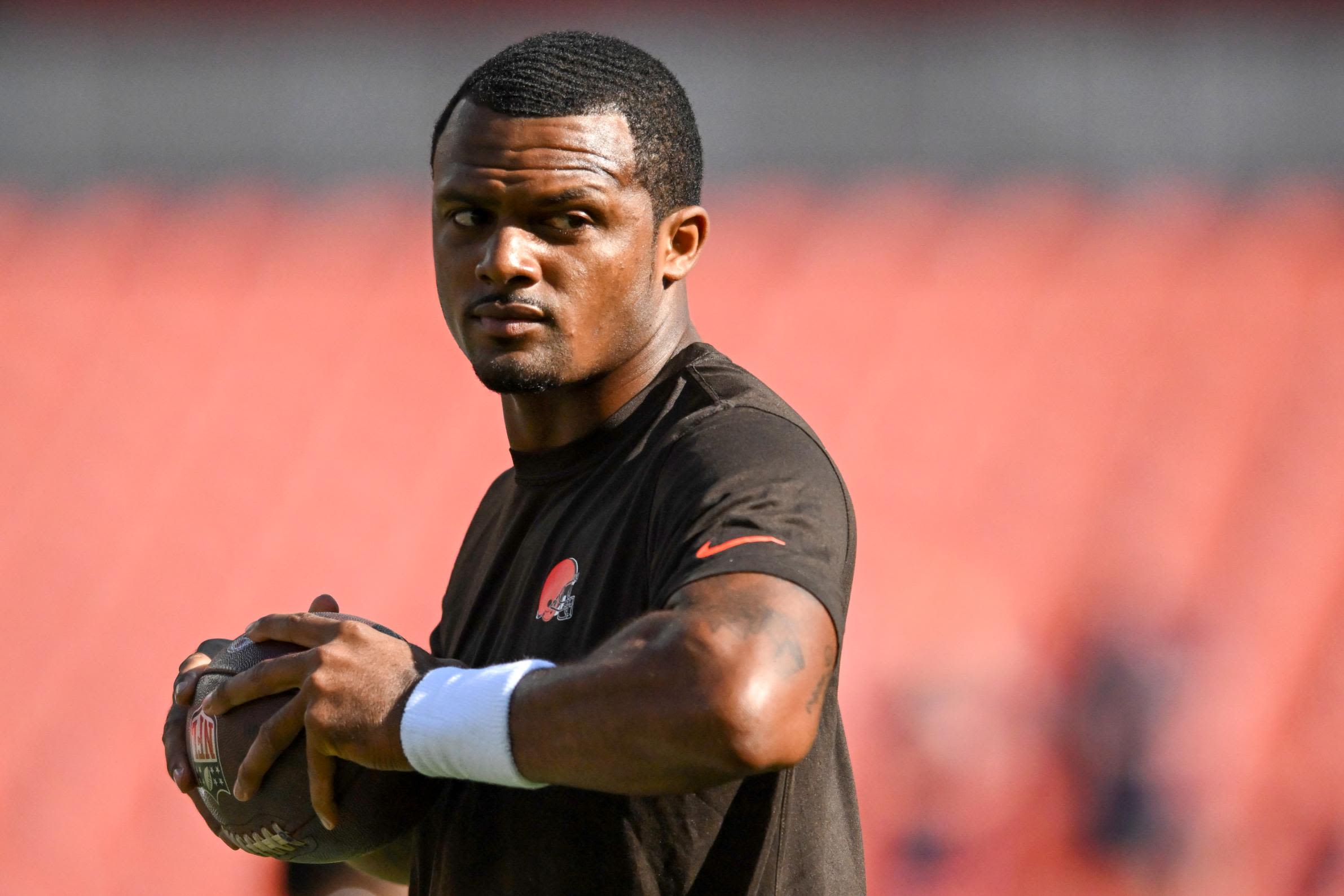 Deshaun Watson’s Unusual Pregame Routine: What Happened When Troy Aikman Saw It?