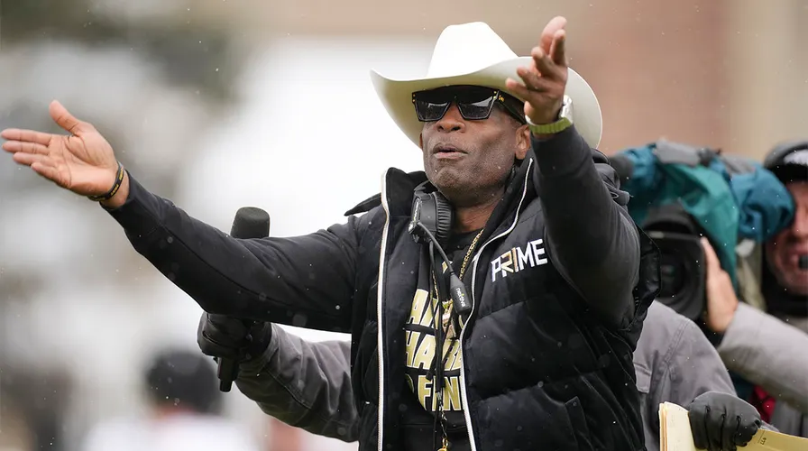 Deion Sanders’ Reaction to Fake Quote Goes Viral After Brent Venables Criticism