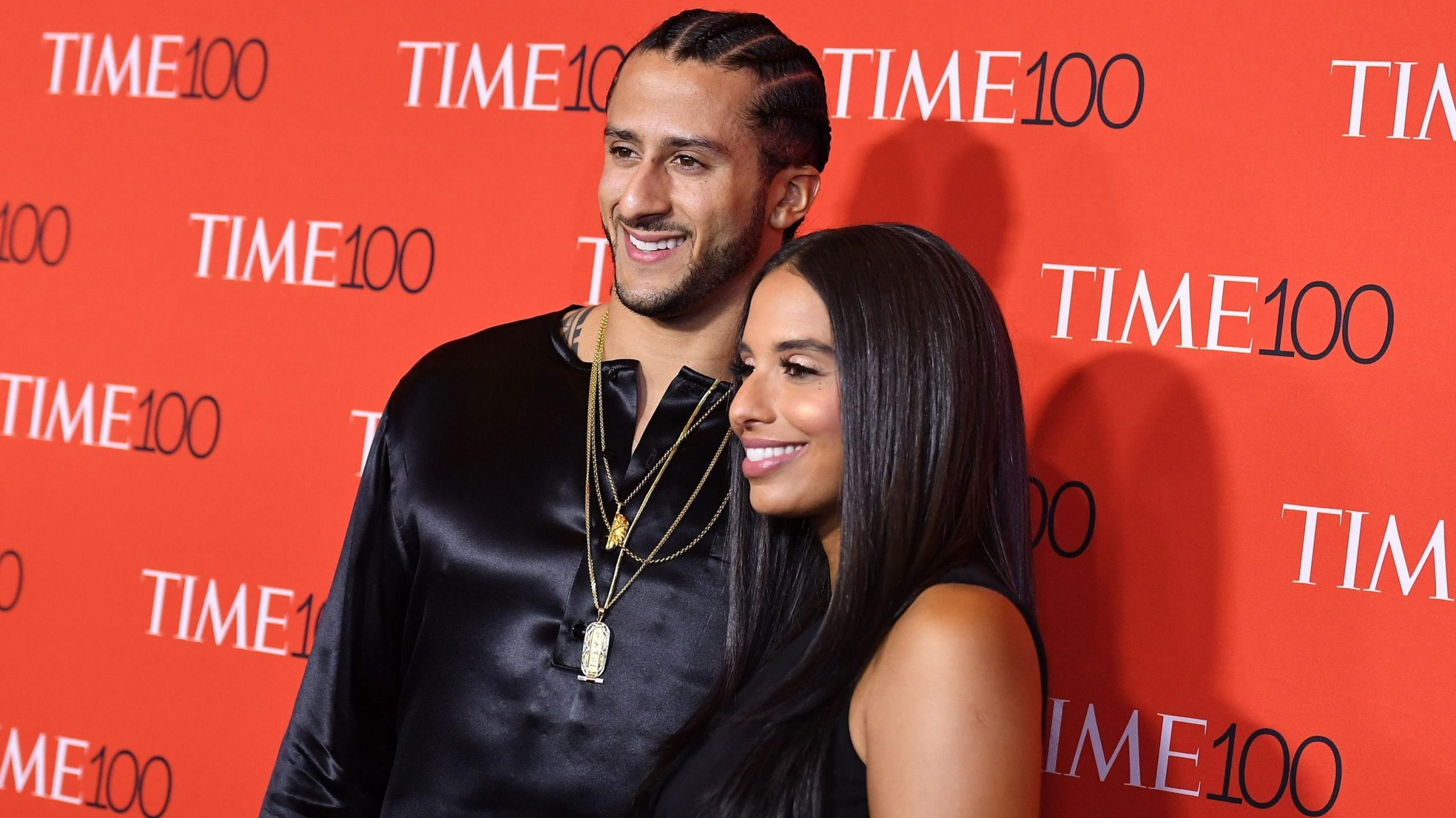 Colin Kaepernick’s Girlfriend Sends a Powerful Message to Football Fans