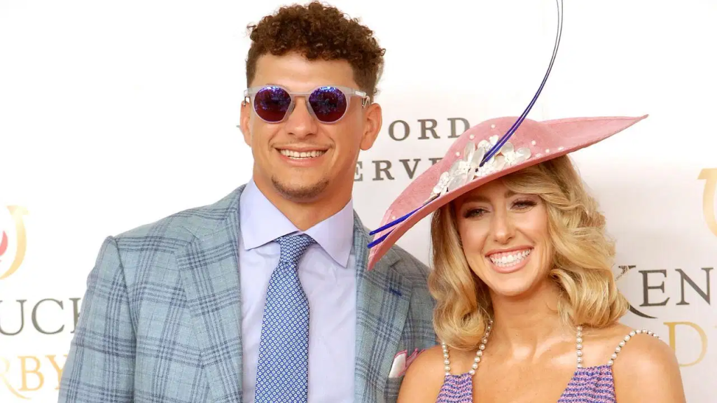 Brittany Mahomes Chiefs Training Camp Outfit Going Viral