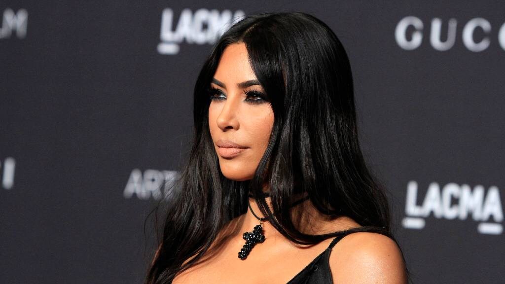 Kim Kardashian Mirror Selfie Goes Viral In The Midst Of Dating Tom Brady Rumors
