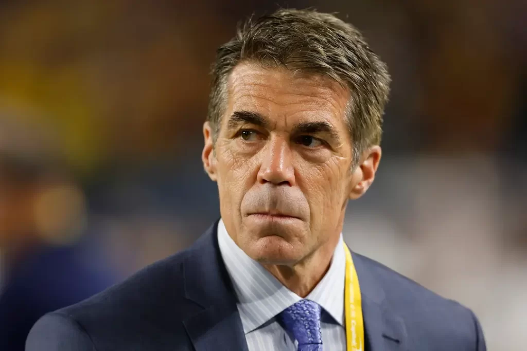 ESPN Renews Contract For Legendary Announcer Chris Fowler