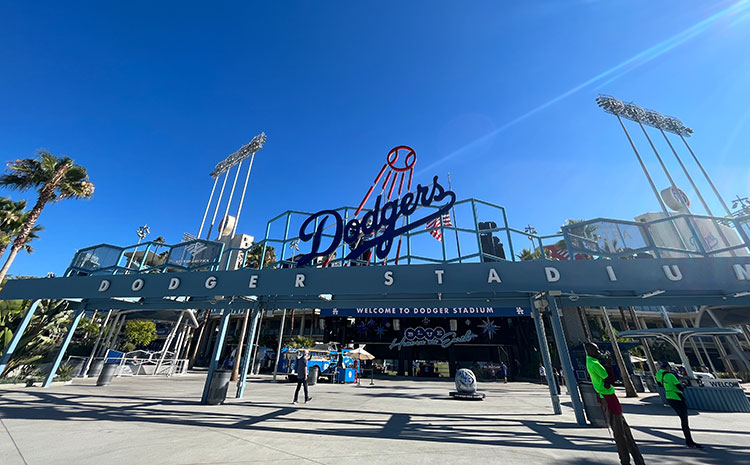 Viral Picture of Dodger Stadium During Storm Gets People Talking