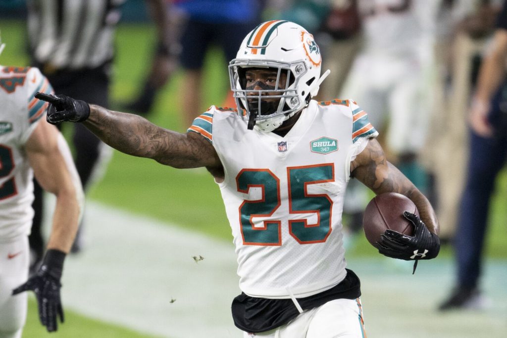 Dolphins Player Xavien Howard Accused of Making and Sharing “Secret Sex Videos” 