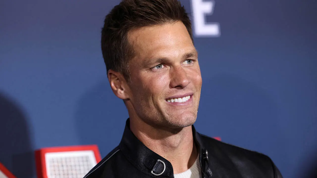 Tom Brady’s Response To Birmingham Reporter’s Question About His Interest In “Real Football”