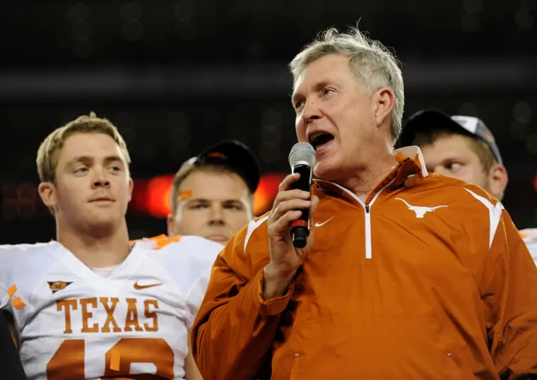 Texas Longhorns Legend Bill Little’s Passing Has Mack Brown’s Heartbroken