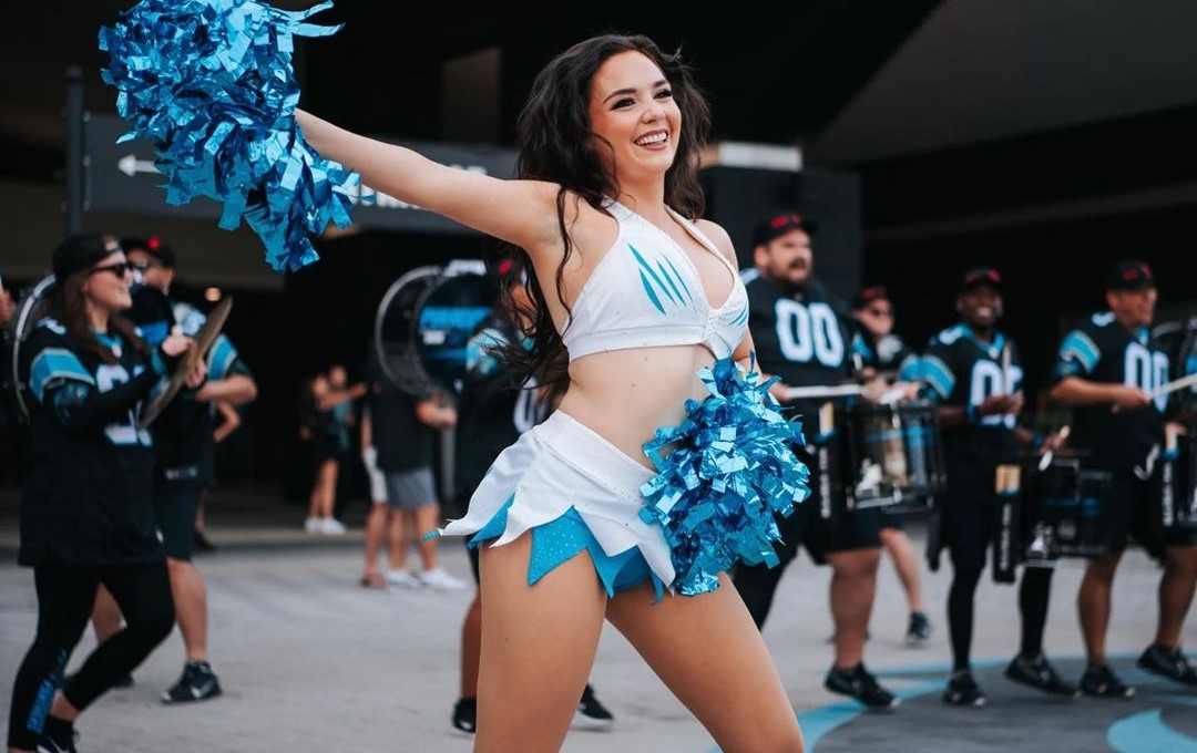 Panthers Cheerleader Going Viral During Monday Night Football