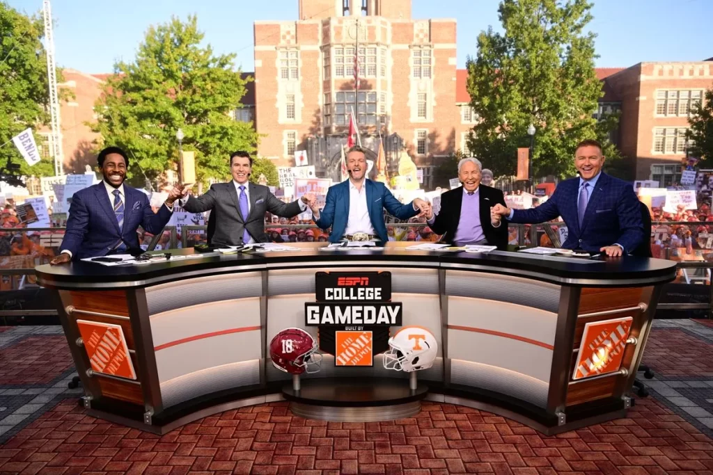 Fans Dislike New College GameDay Theme Song Without Big & Rich