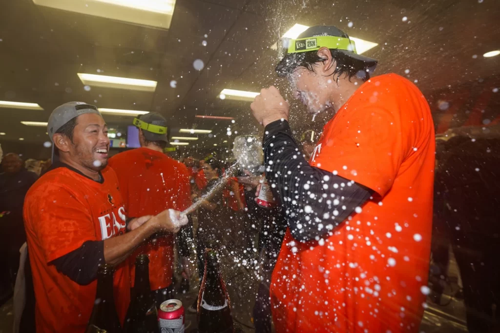 Orioles clinch the AL East title with their 100th win of the season