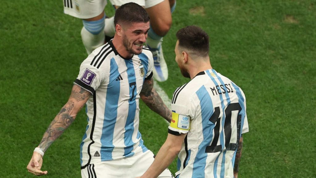 Rodrigo De Paul claims having Lionel Messi in the Argentina team gives the squad ‘peace of mind’