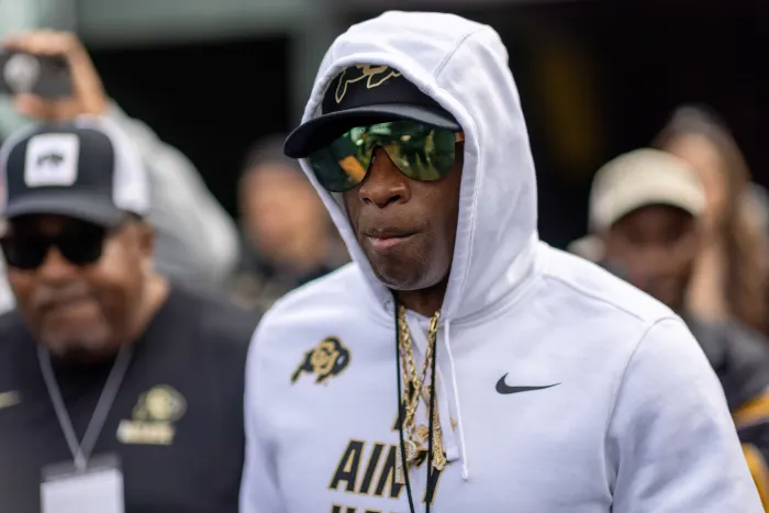 3 Word Reaction from Deion Sanders To Erin Andrews’ Costume