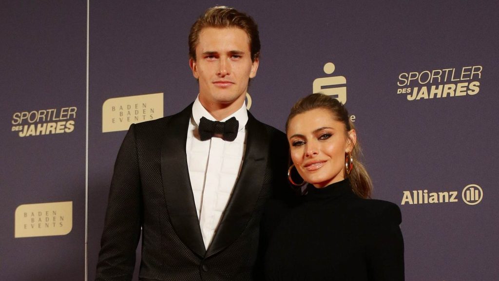 Sophia Thomalla, the girlfriend of Alexander Zverev, calls David Beckham’s mother a “genius” for adding the former England manager to her “hit list”