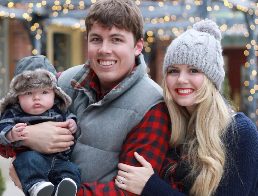Who is Julie Wilson, the spouse of Kellen Moore? What we know about Chargers OC’s partner