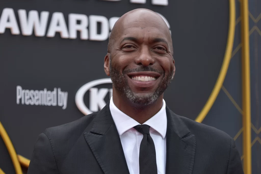 John Salley thinks LeBron James can play as long as Tom Brady did