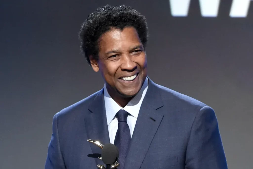 Denzel Washington weighs in on Dak Prescott’s talents as Cowboys leader.