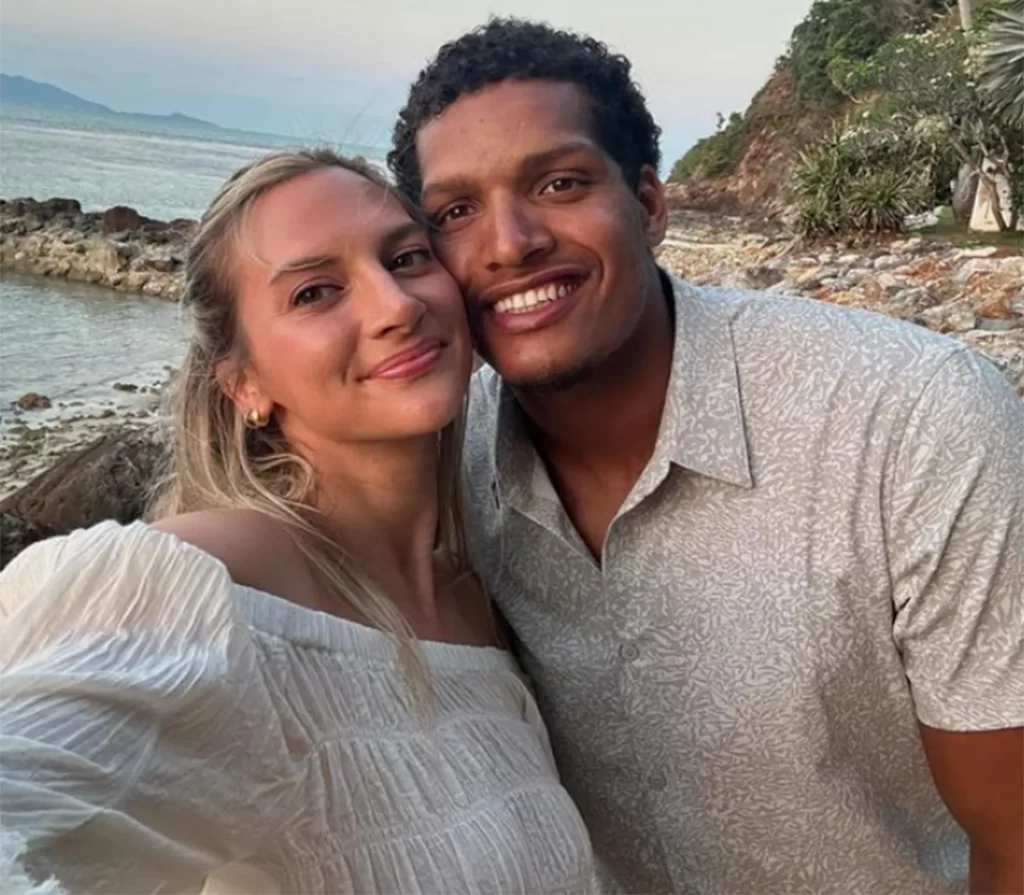 Fans call out Mark Davis’ Raiders after franchise releases Isaac Rochell during Allison Kuch’s pregnancy